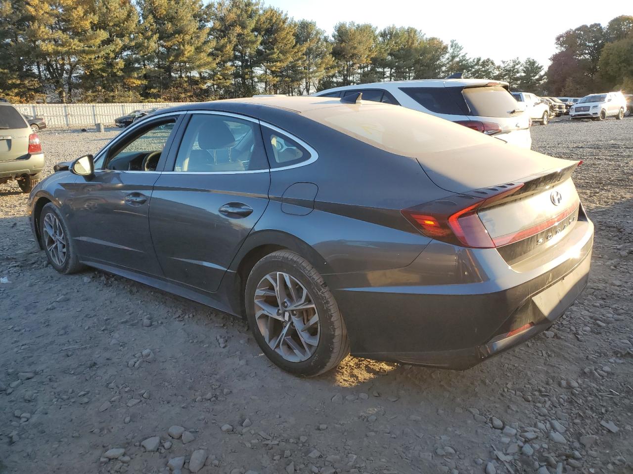 2022 Hyundai Sonata VIN KMHL64JA9NA175046 Copart auction photo, front end / minor dent/scratches damage thumbnail 2