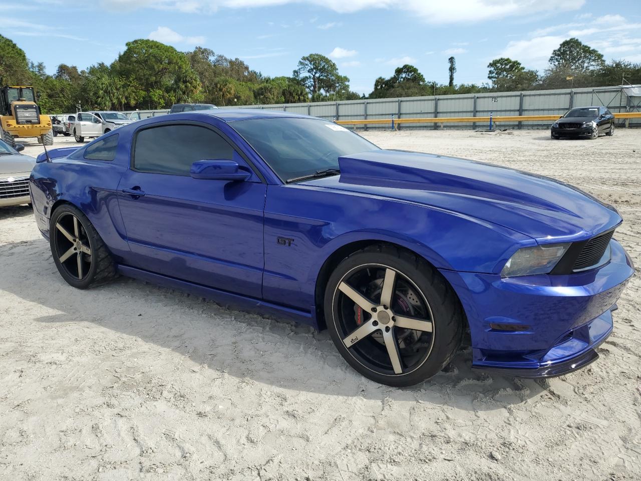 2010 Ford Mustang VIN 1ZVHP8CH7A5126243 Copart auction photo, water/flood / minor dent/scratches damage thumbnail 4