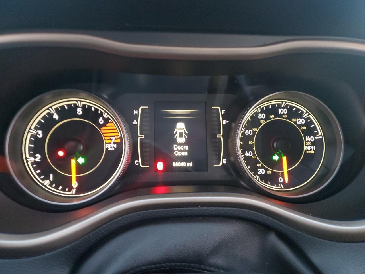 2016 Jeep Grand Cherokee VIN 1C4PJLCBXGW136699 Copart auction photo, vandalism damage thumbnail 9