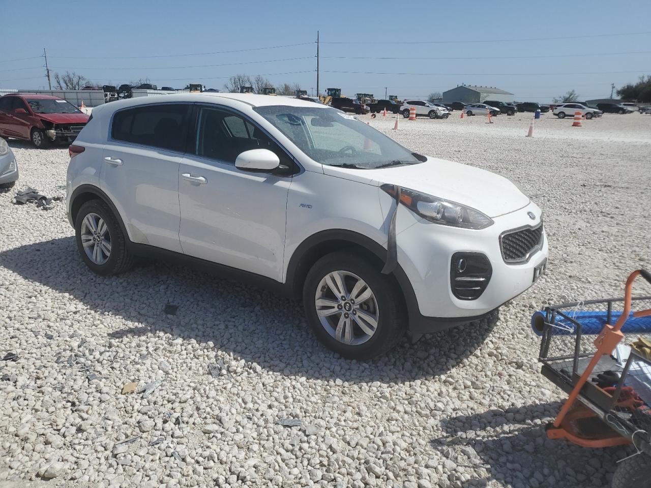 2017 KIA Sportage VIN KNDPMCAC5H7208343 Copart auction photo, vandalism damage thumbnail 4
