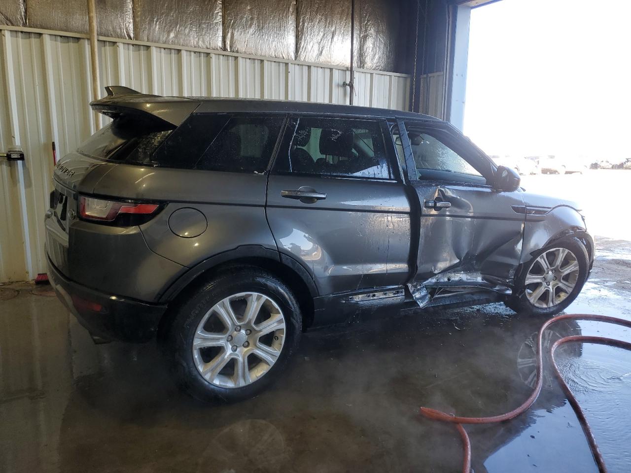 2016 Land Rover Range Rover VIN SALVP2BG3GH146601 Copart auction photo, side / front end damage thumbnail 3