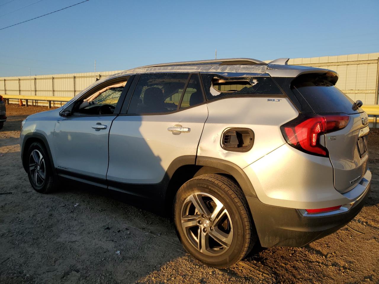 2020 GMC Terrain VIN 3GKALPEV4LL267842 Copart auction photo, rollover damage thumbnail 2