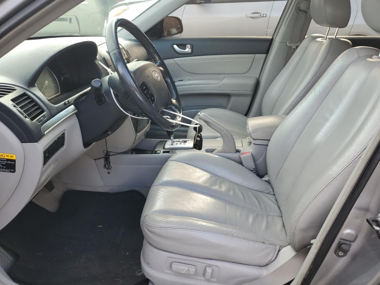 2006 Hyundai Sonata VIN 5NPEU46F46H046116 Copart auction photo, undercarriage / minor dent/scratches damage thumbnail 7