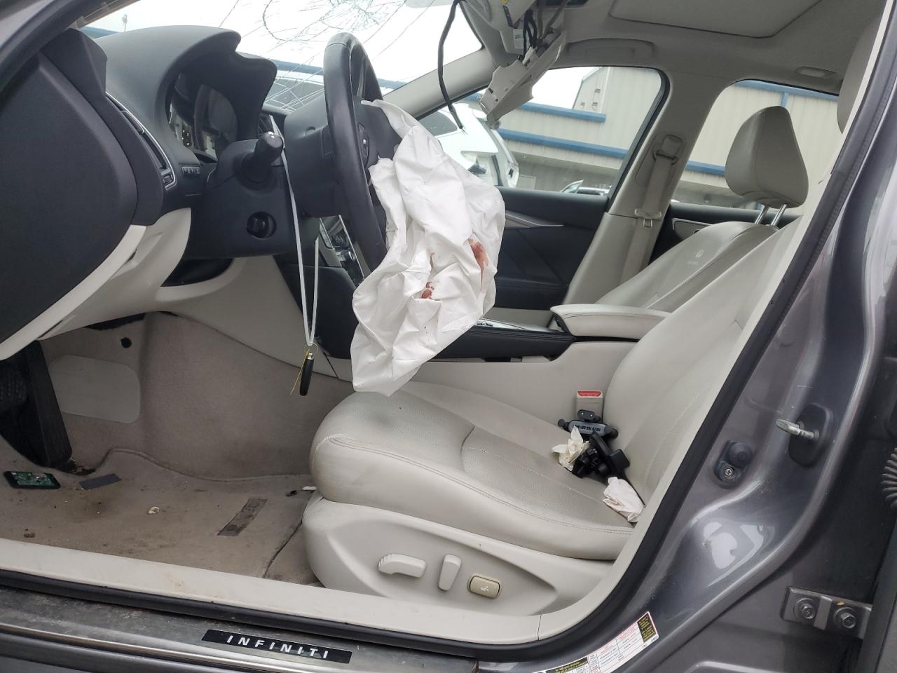 2014 Infiniti Q50 VIN JN1AV7AR1EM700866 Copart auction photo, all over / minor dent/scratches damage thumbnail 7