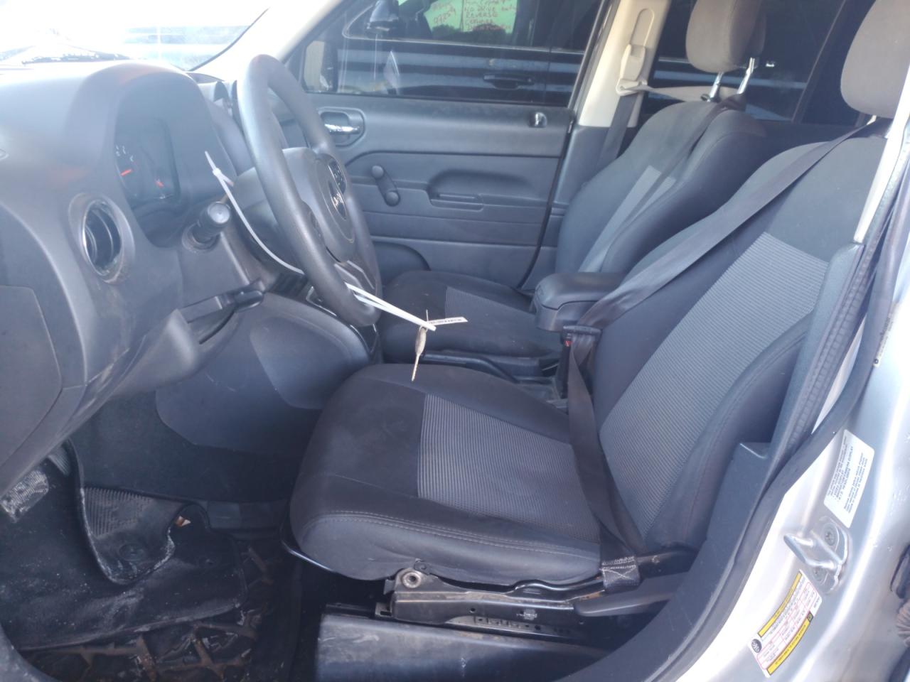 2011 Jeep Liberty (Patriot) VIN 1J4NF1GB9BD279701 Copart auction photo, minor dent/scratches damage thumbnail 7