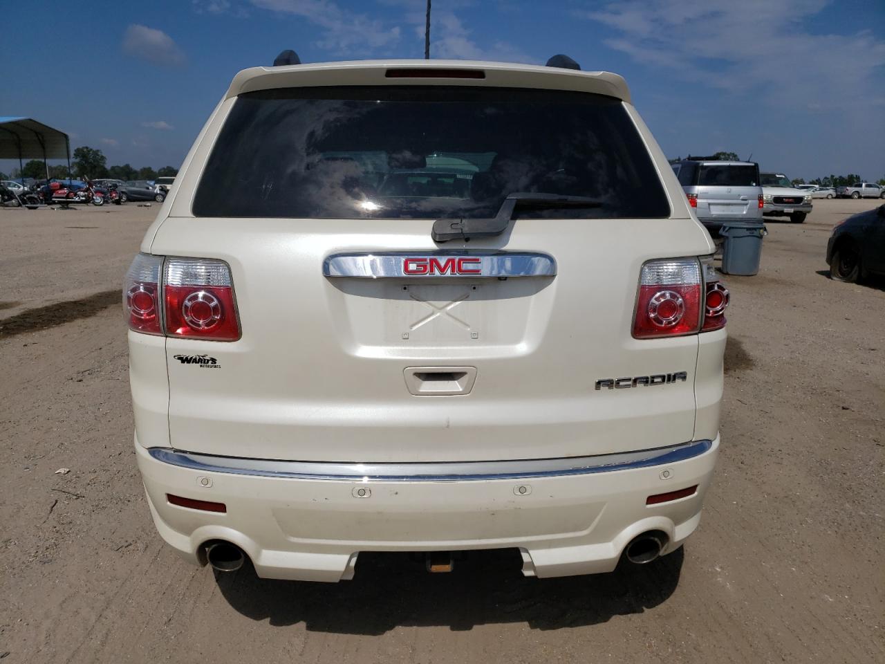 2011 GMC Acadia VIN 1GKKRTED4BJ234025 Copart auction photo, front end damage thumbnail 6