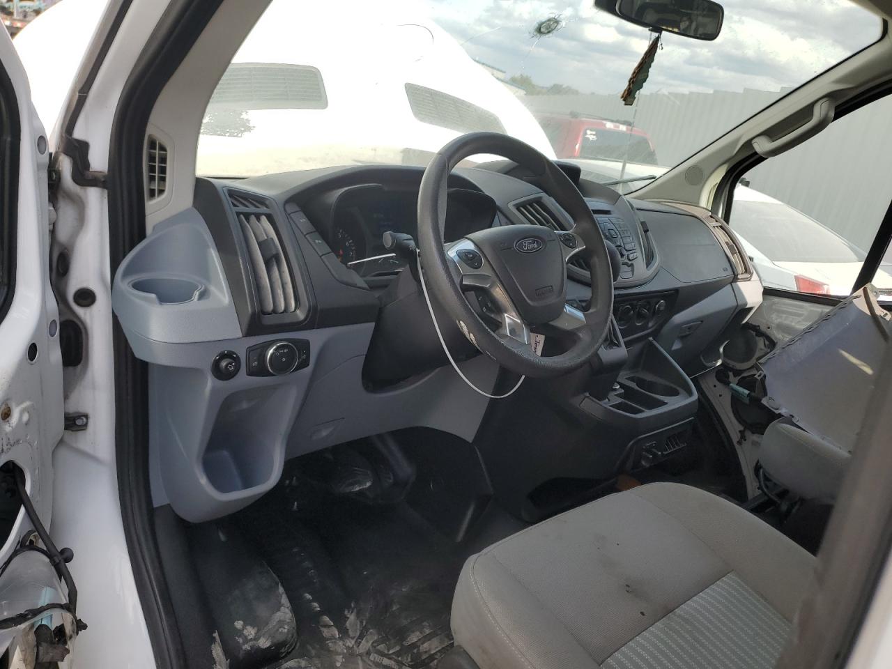 2018 Ford Transit VIN 1FTYR1ZM8JKA31314 Copart auction photo, unknown / all over damage thumbnail 8
