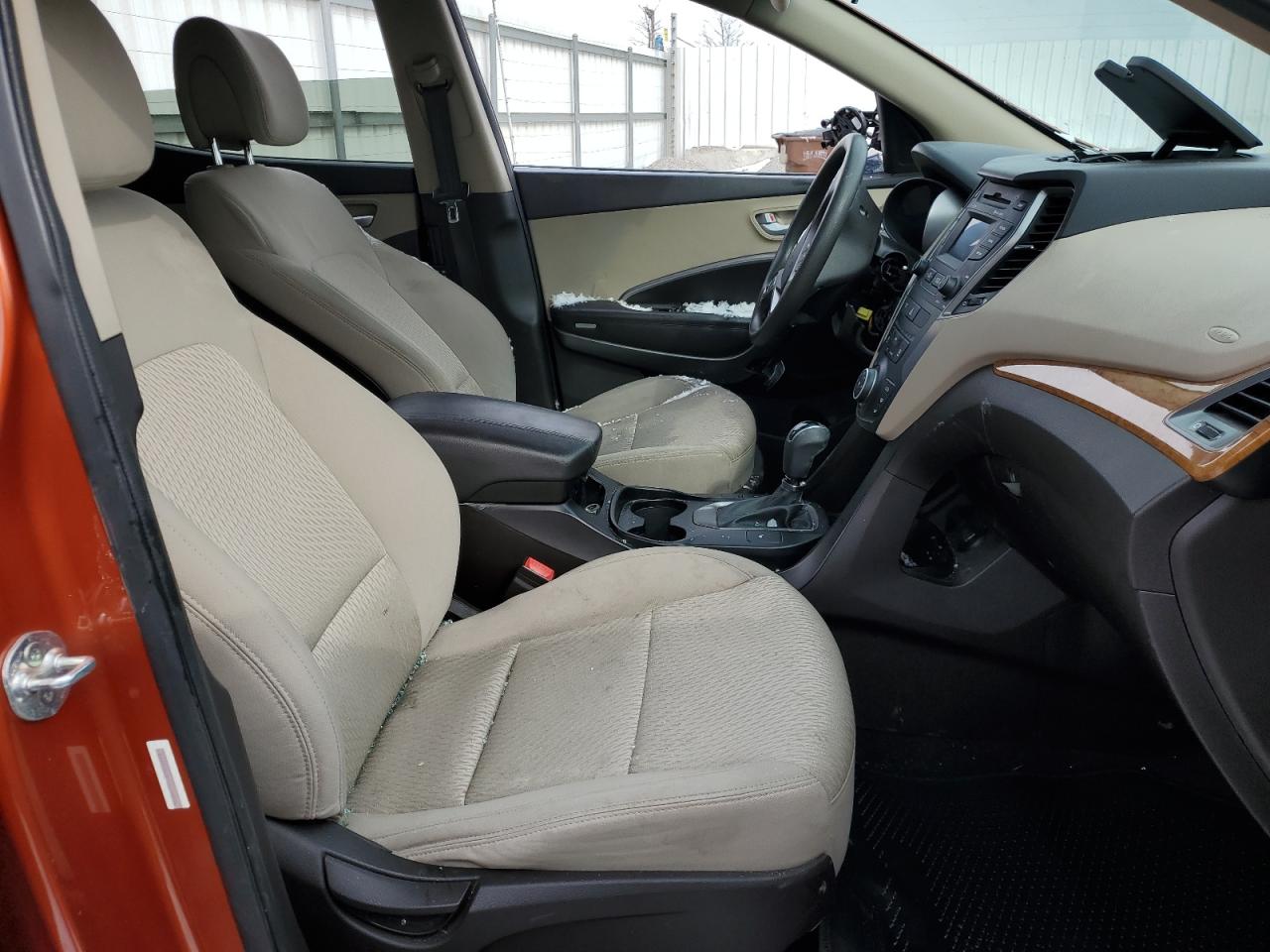 2015 Hyundai Santa Fe VIN 5XYZUDLB7FG239936 Copart auction photo, front end / side damage thumbnail 7