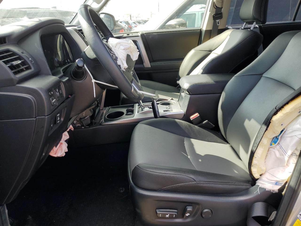 2021 Toyota 4Runner VIN JTEFU5JR1M5235620 Copart auction photo, front end damage thumbnail 7