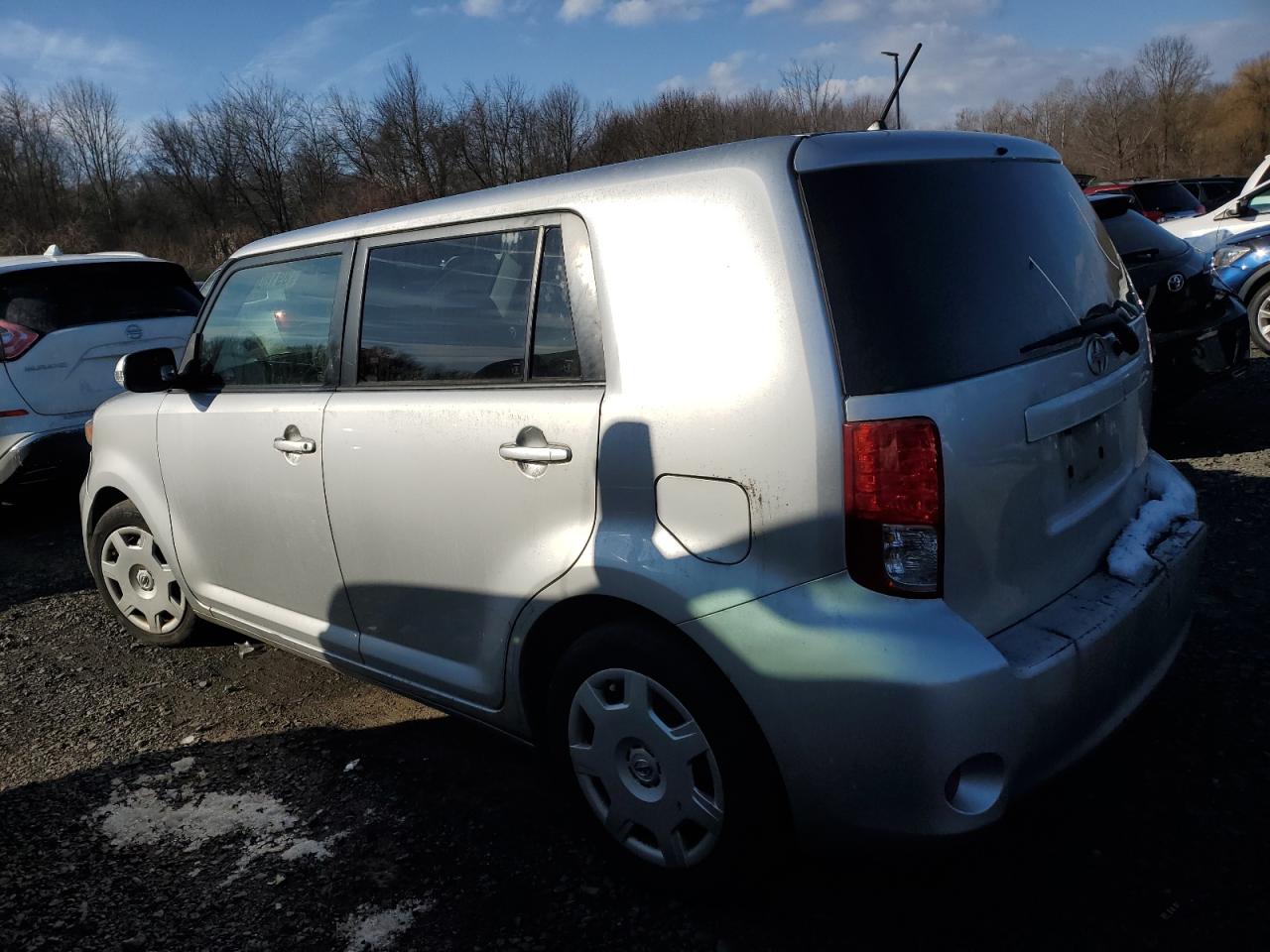 2012 Toyota xB VIN JTLZE4FE8CJ026898 Copart auction photo, front end / minor dent/scratches damage thumbnail 2