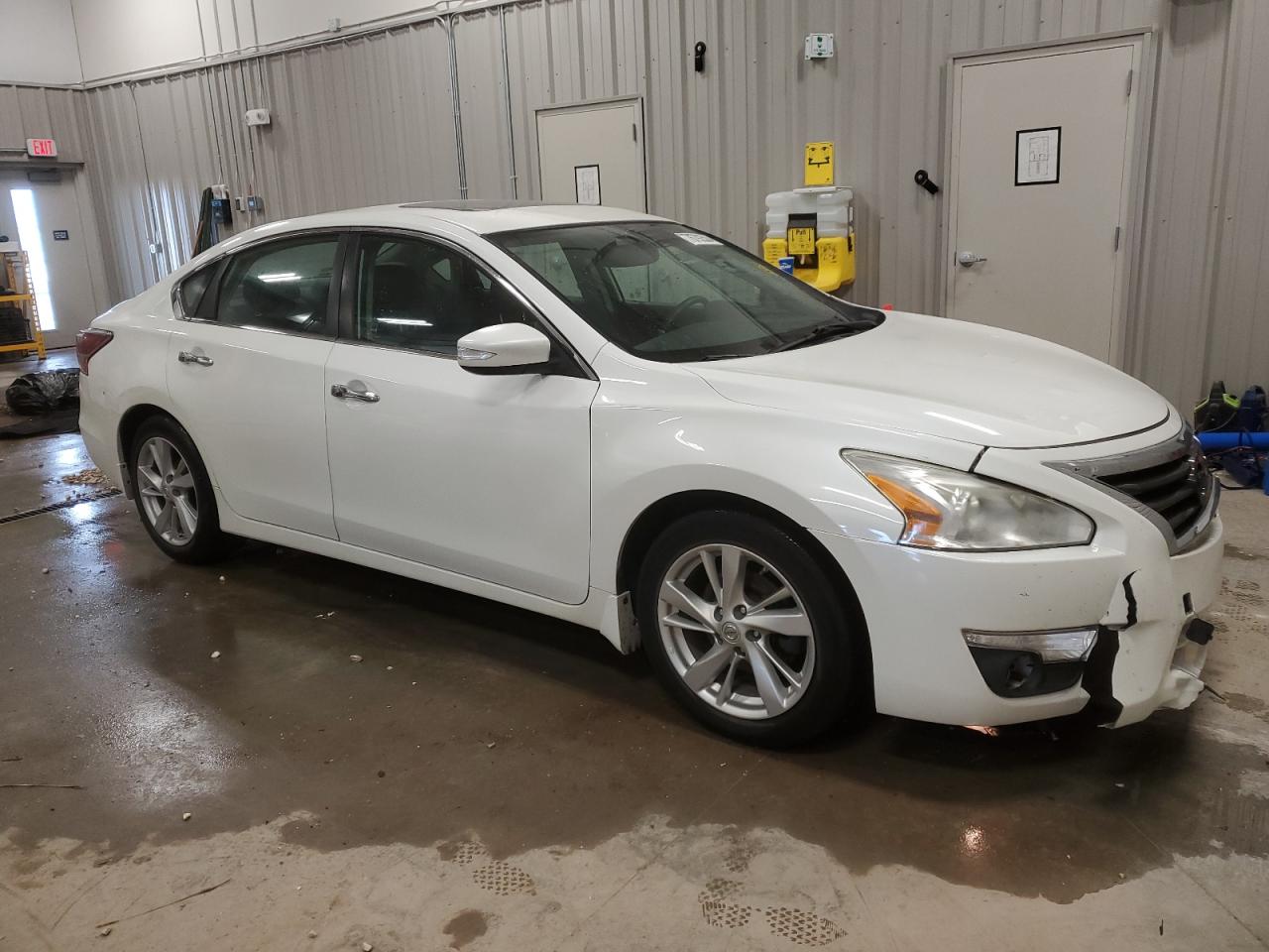 2015 Nissan Altima VIN 1N4AL3AP1FN399995 Copart auction photo, all over damage thumbnail 4