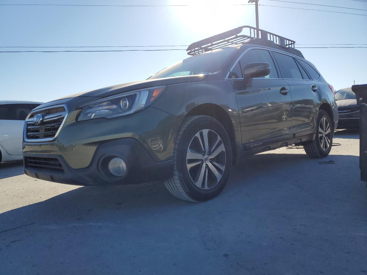2018 Subaru Outback VIN 4S4BSENC2J3221744