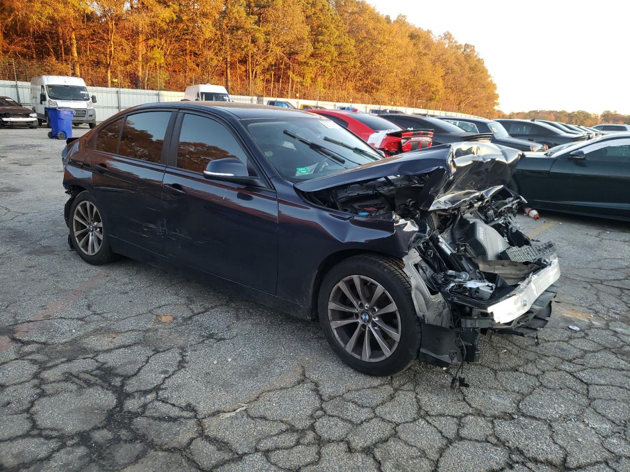 2017 BMW 3er VIN WBA8A9C32HAC99877 Copart auction photo, all over damage thumbnail 4