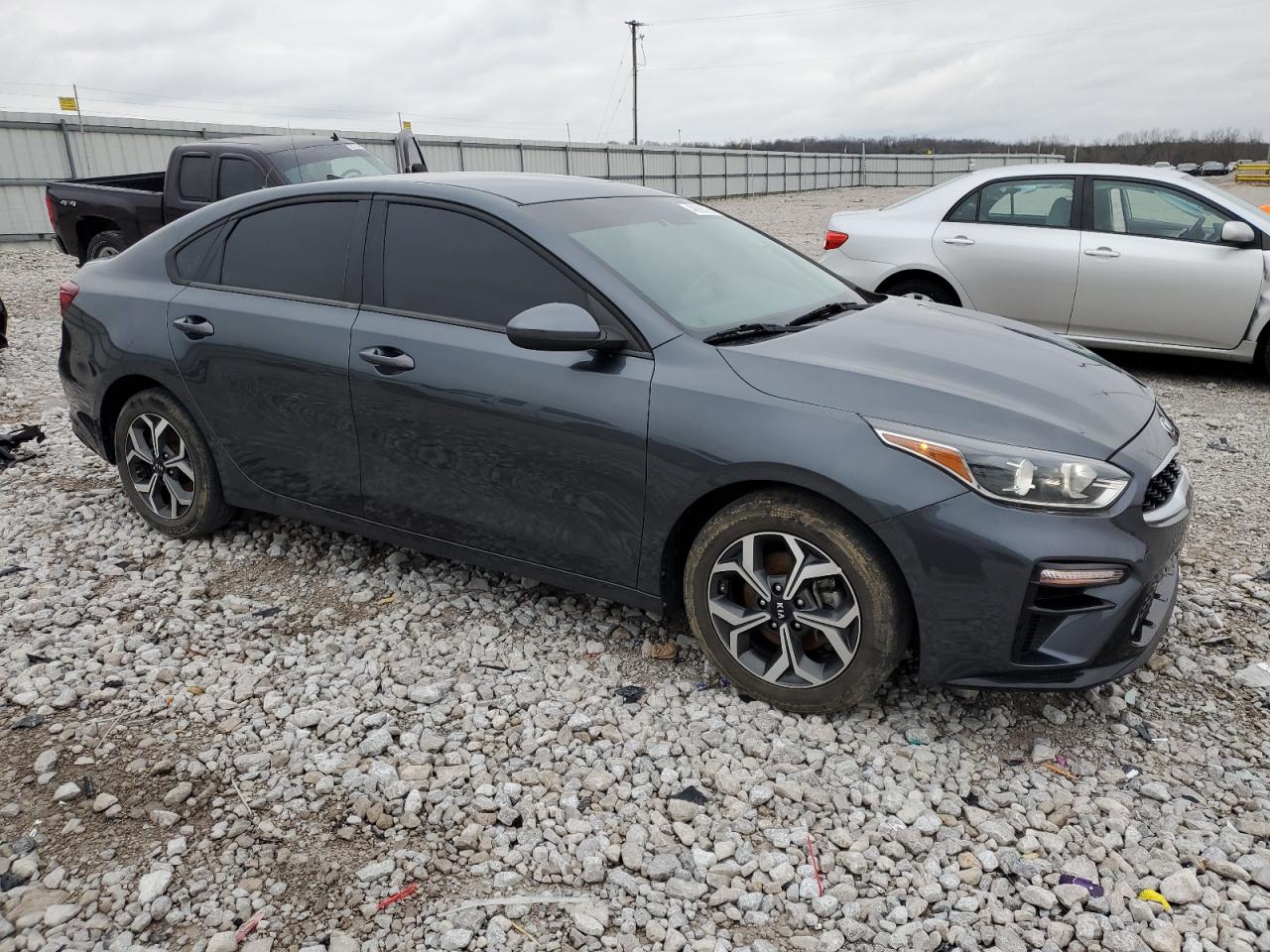 2021 KIA Forte VIN 3KPF24AD0ME358256 Copart auction photo, front end / side damage thumbnail 4