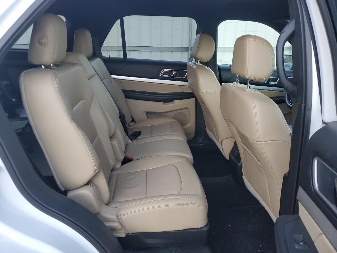 2016 Ford Explorer VIN 1FM5K8D83GGC41529 Copart auction photo, front end damage thumbnail 11