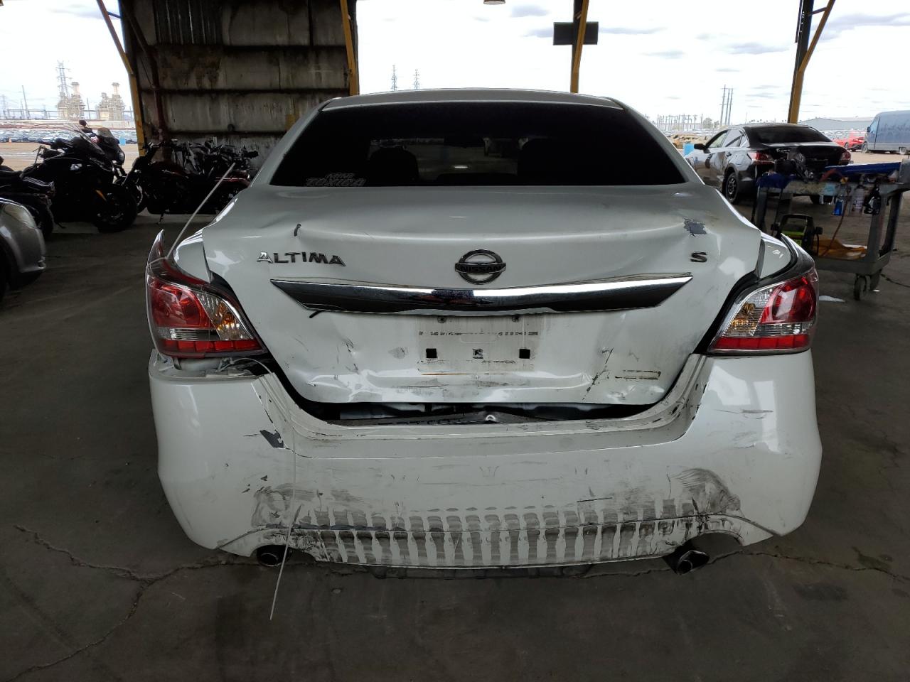 2014 Nissan Altima VIN 1N4AL3AP8EN335497 Copart auction photo, rear end damage thumbnail 6
