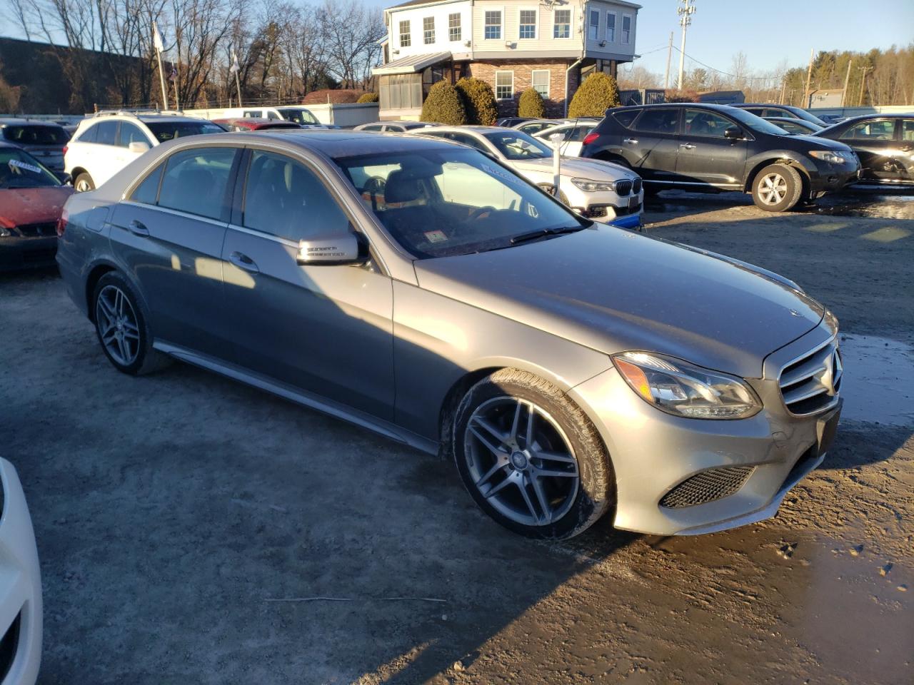 2015 Mercedes-Benz E-klasse VIN WDDHF8JB4FB126218 Copart auction photo, normal wear damage thumbnail 4