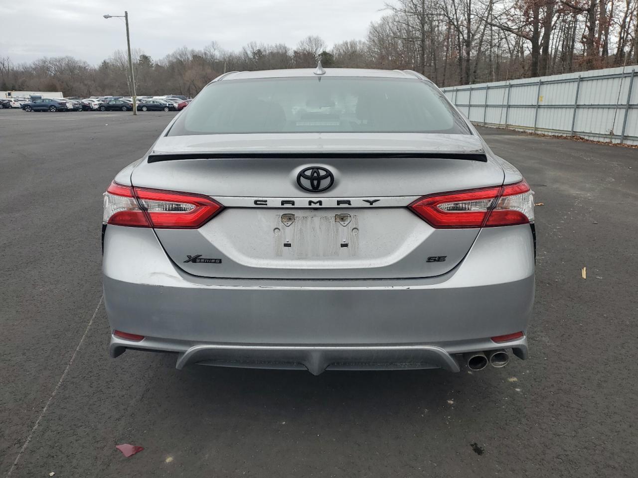 2020 Toyota Camry VIN 4T1G11AK0LU997298 Copart auction photo, front end / minor dent/scratches damage thumbnail 6