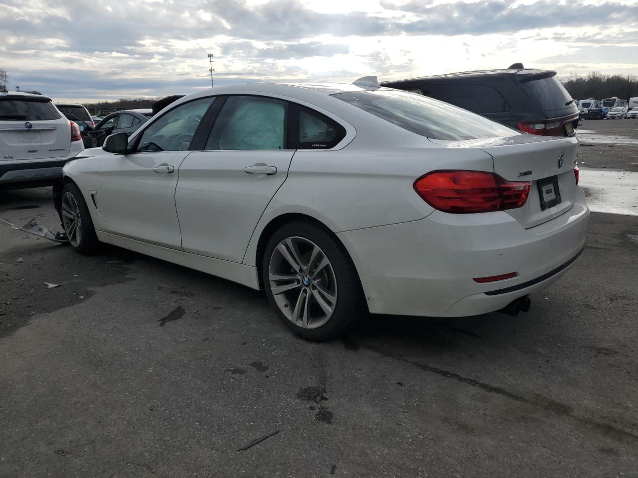 2017 BMW 4er VIN WBA4F9C38HG813127 Copart auction photo, front end damage thumbnail 2