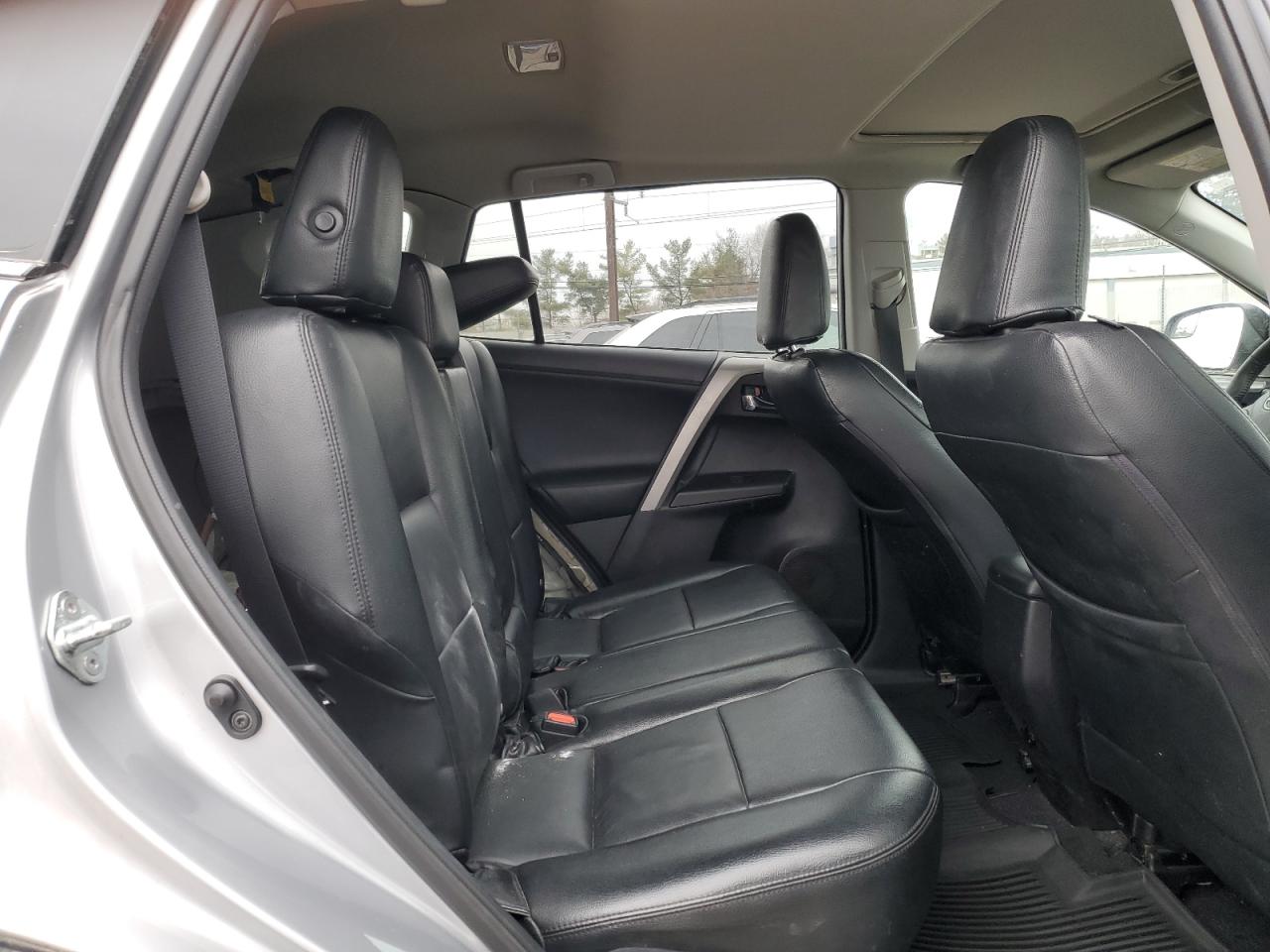 2016 Toyota RAV 4 VIN 2T3RFREV1GW463365 Copart auction photo, rear end / side damage thumbnail 10