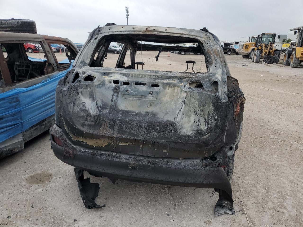 2015 Toyota RAV 4 VIN JTMWFREV9FD072575 Copart auction photo, burn damage thumbnail 6