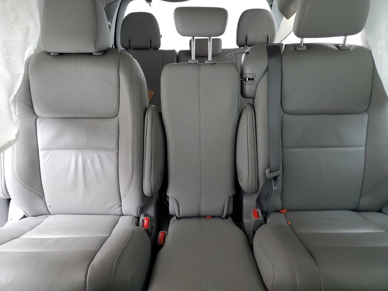 2018 Toyota Sienna VIN 5TDYZ3DC8JS931407 Copart auction photo, front end / minor dent/scratches damage thumbnail 10