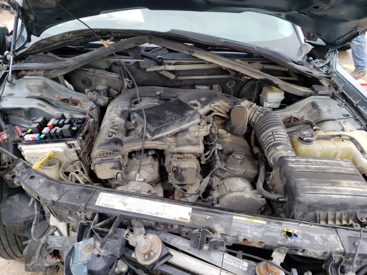 2006 Chrysler 300 VIN 2C3KA53G26H375750 Copart auction photo, front end / undercarriage damage thumbnail 11