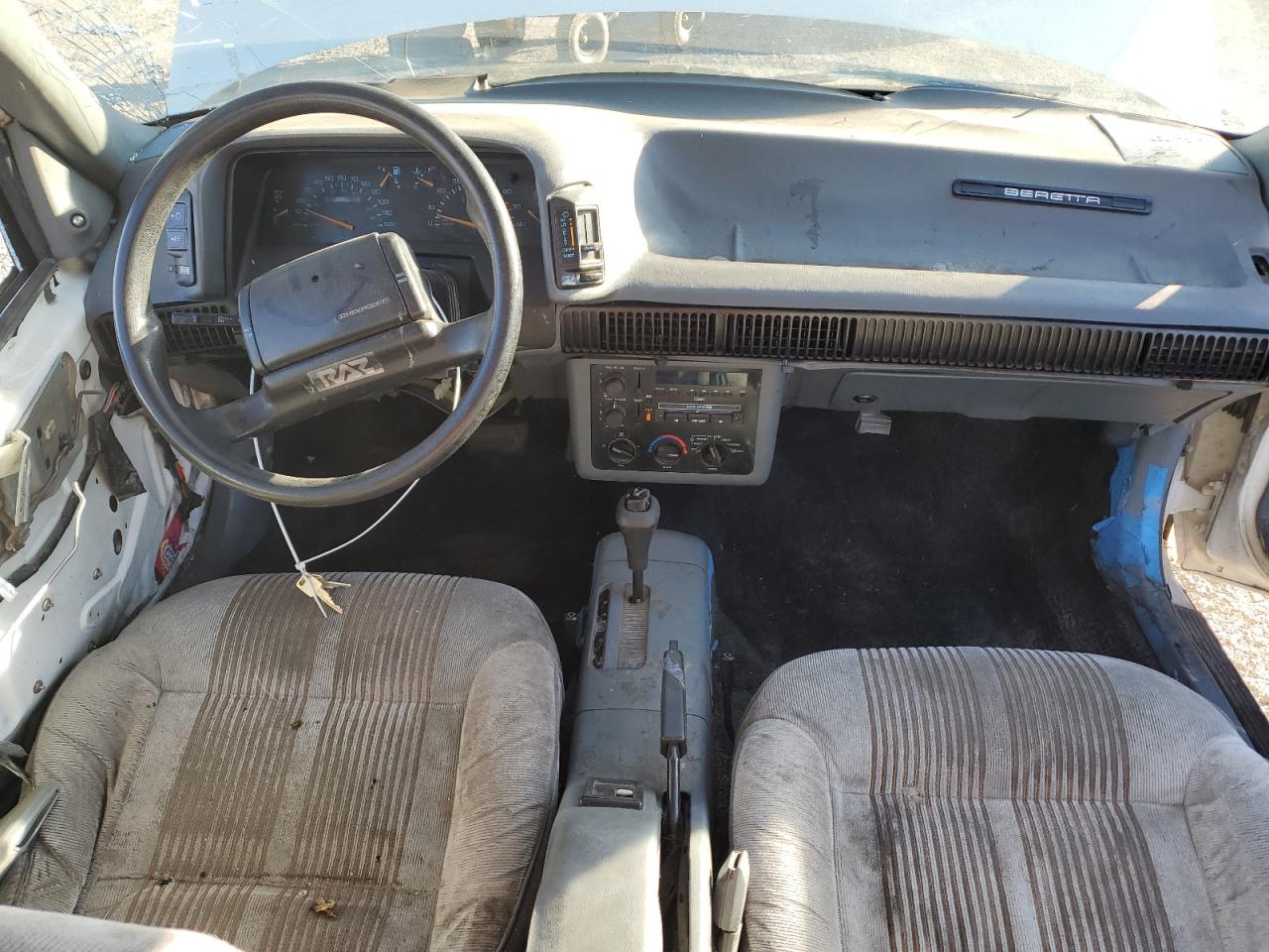 1990 Chevrolet Beretta VIN 1G1LW14T1LE136918 Copart auction photo, side damage thumbnail 8