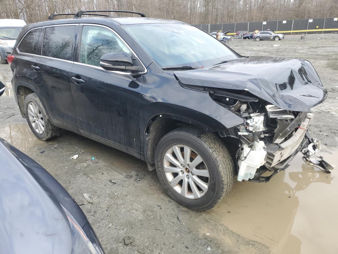2019 Toyota Highlander VIN 5TDZARFH1KS045048 Copart auction photo, front end / rear end damage thumbnail 4