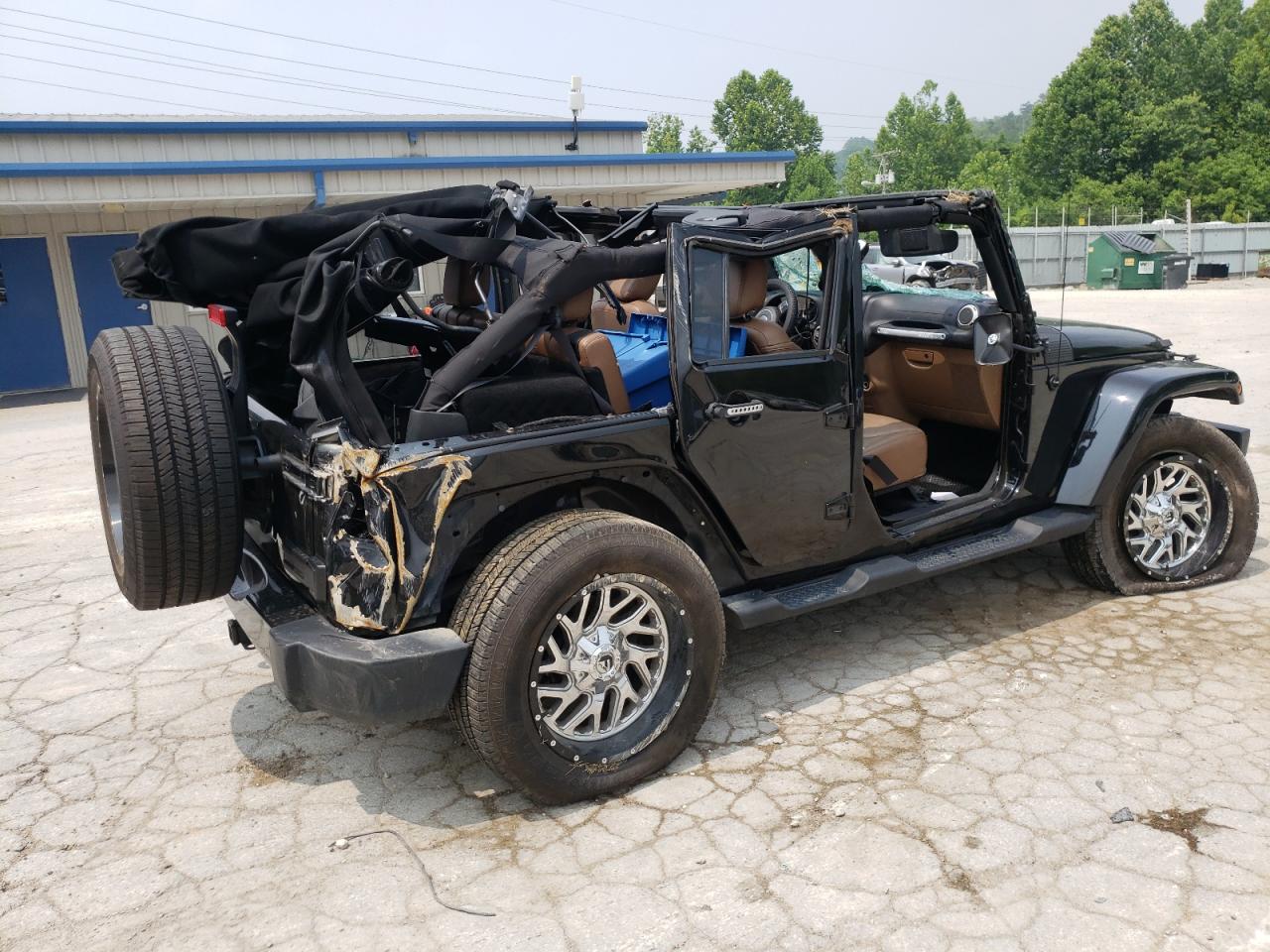 2017 Jeep Wrangler VIN 1C4BJWEG4HL700371 Copart auction photo, all over / undercarriage damage thumbnail 3
