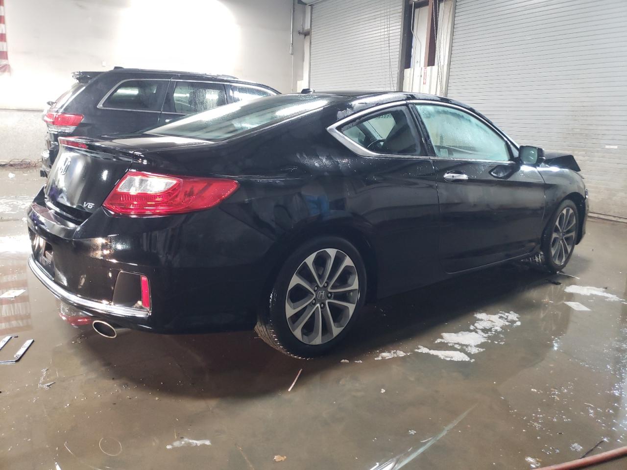 2015 Honda Accord VIN 1HGCT2B80FA002189 Copart auction photo, front end damage thumbnail 3