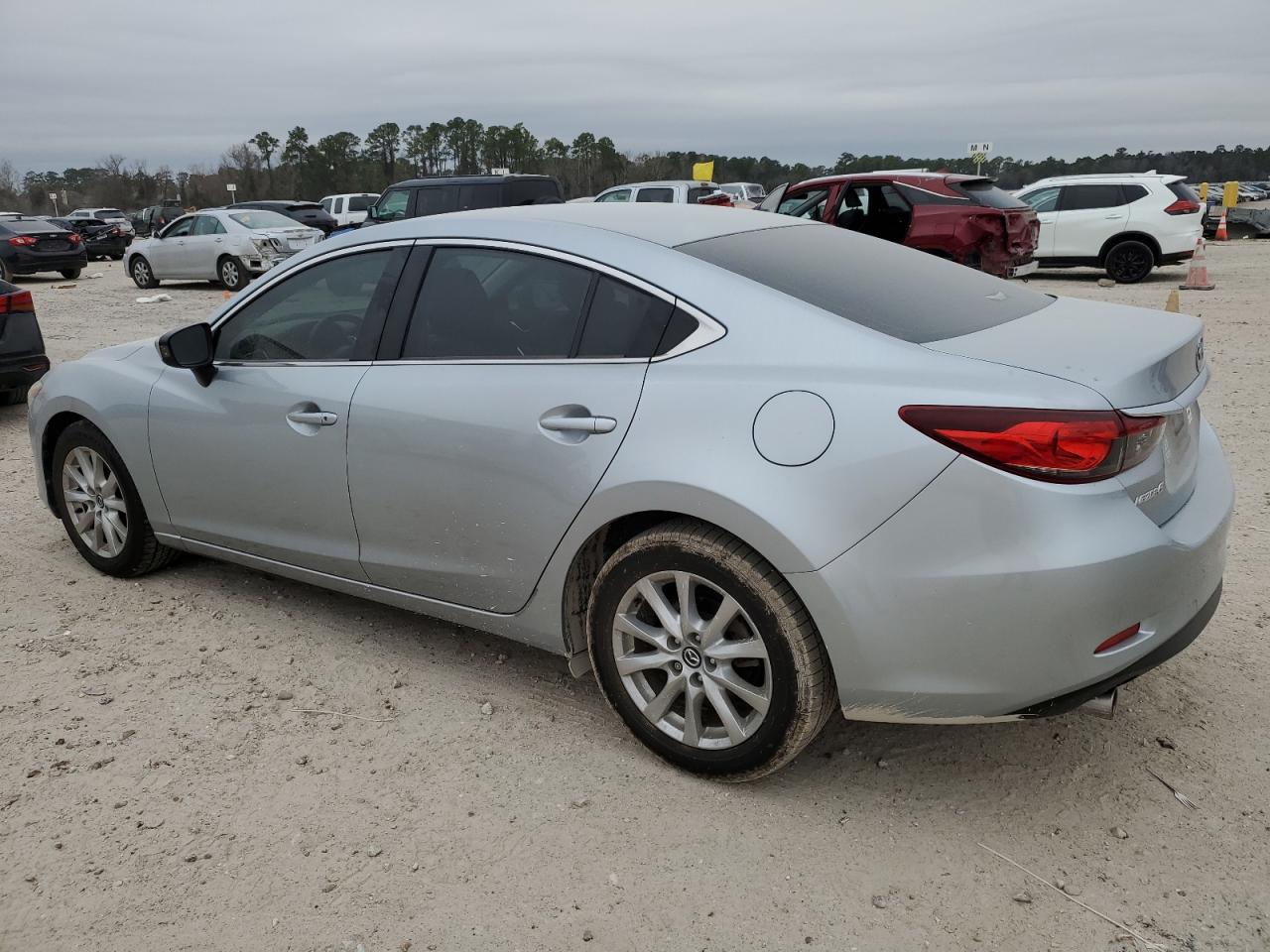 2016 Mazda 6 VIN JM1GJ1U5XG1411935 Copart auction photo, normal wear / minor dent/scratches damage thumbnail 2