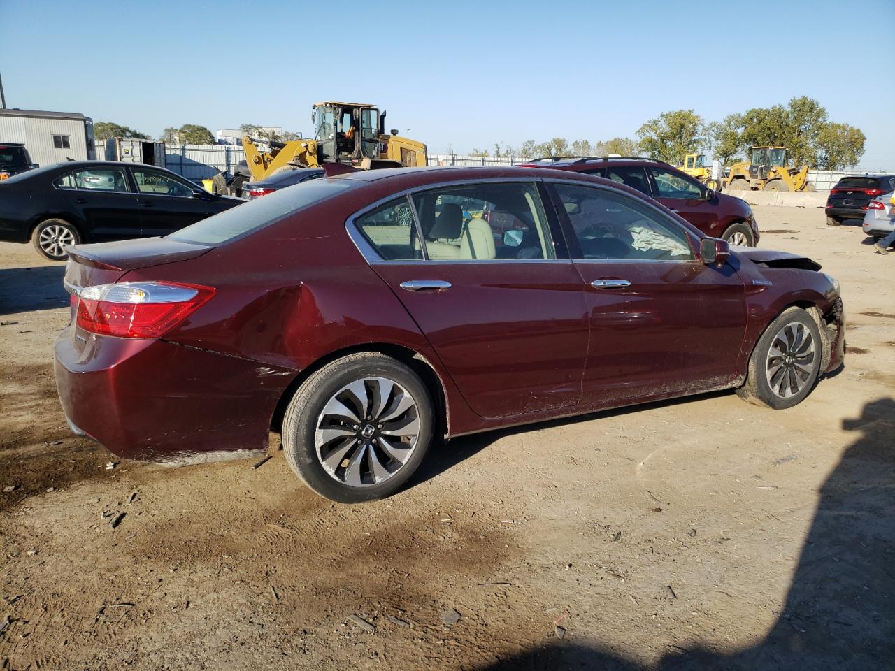 2015 Honda Accord VIN 1HGCR6F59FA007381 Copart auction photo, front end damage thumbnail 3