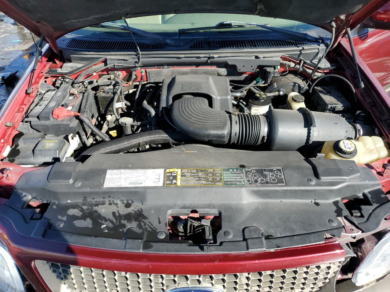 2003 Ford F-150 VIN 1FTRW08L13KA15183 Copart auction photo, front end damage thumbnail 11