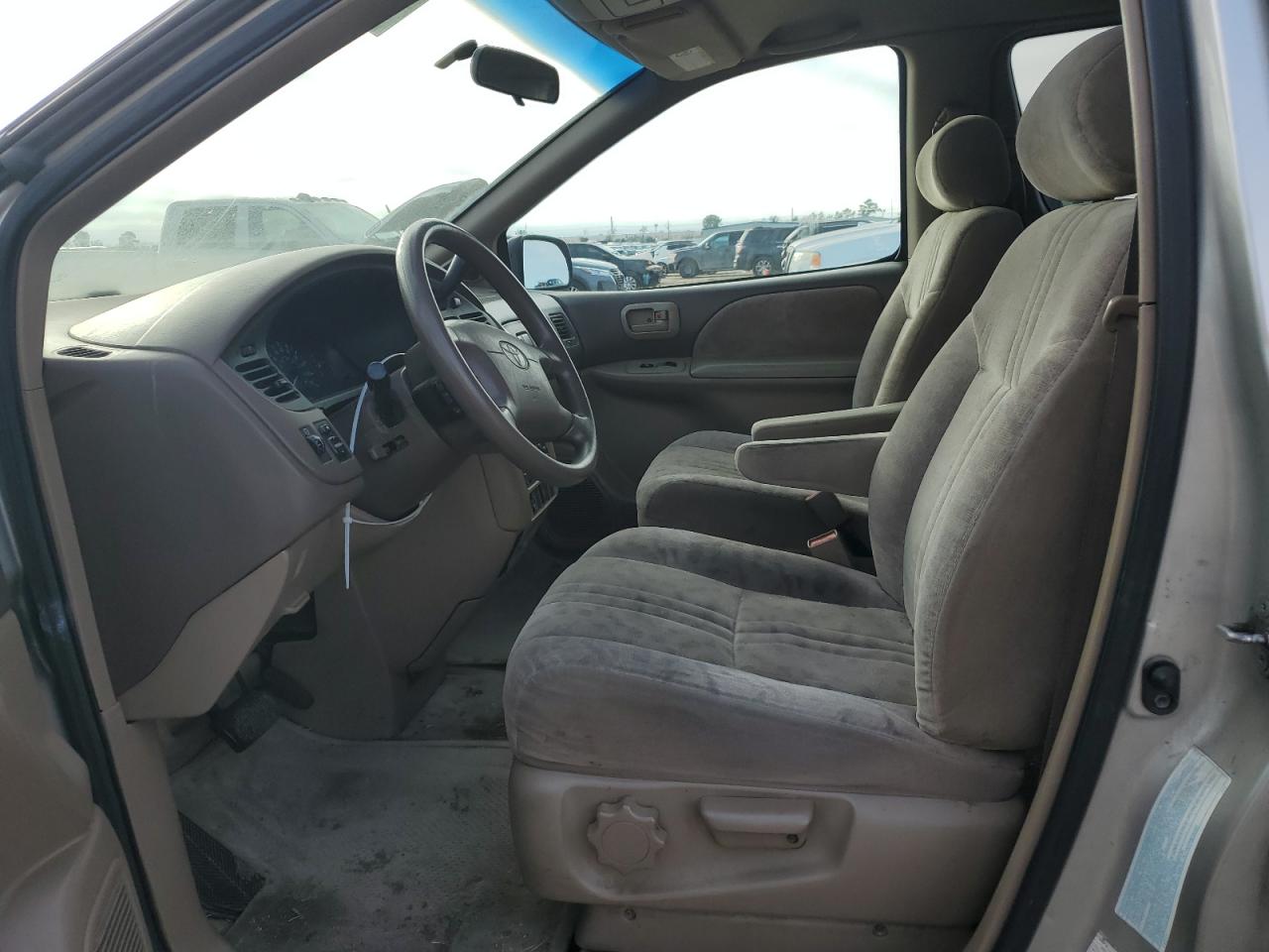 2001 Toyota Sienna VIN 4T3ZF13C71U396913 Copart auction photo, burn - engine damage thumbnail 7