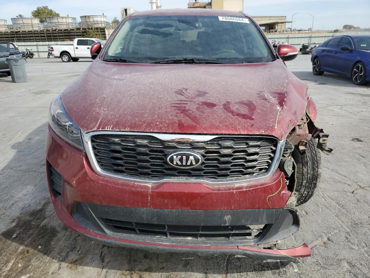 2019 KIA Sorento VIN 5XYPG4A55KG469156 Copart auction photo, all over damage thumbnail 5