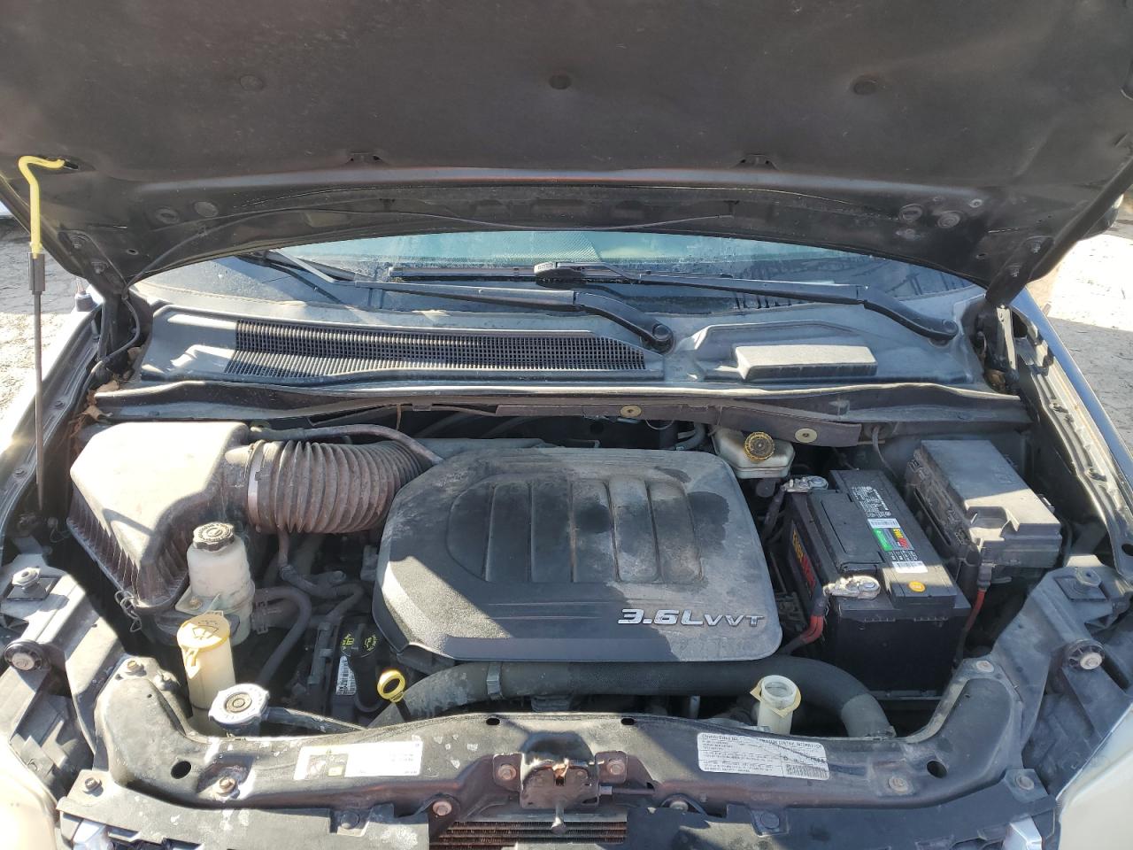 2013 Dodge Caravan VIN 2C4RDGCG6DR717415 Copart auction photo, minor dent/scratches damage thumbnail 11