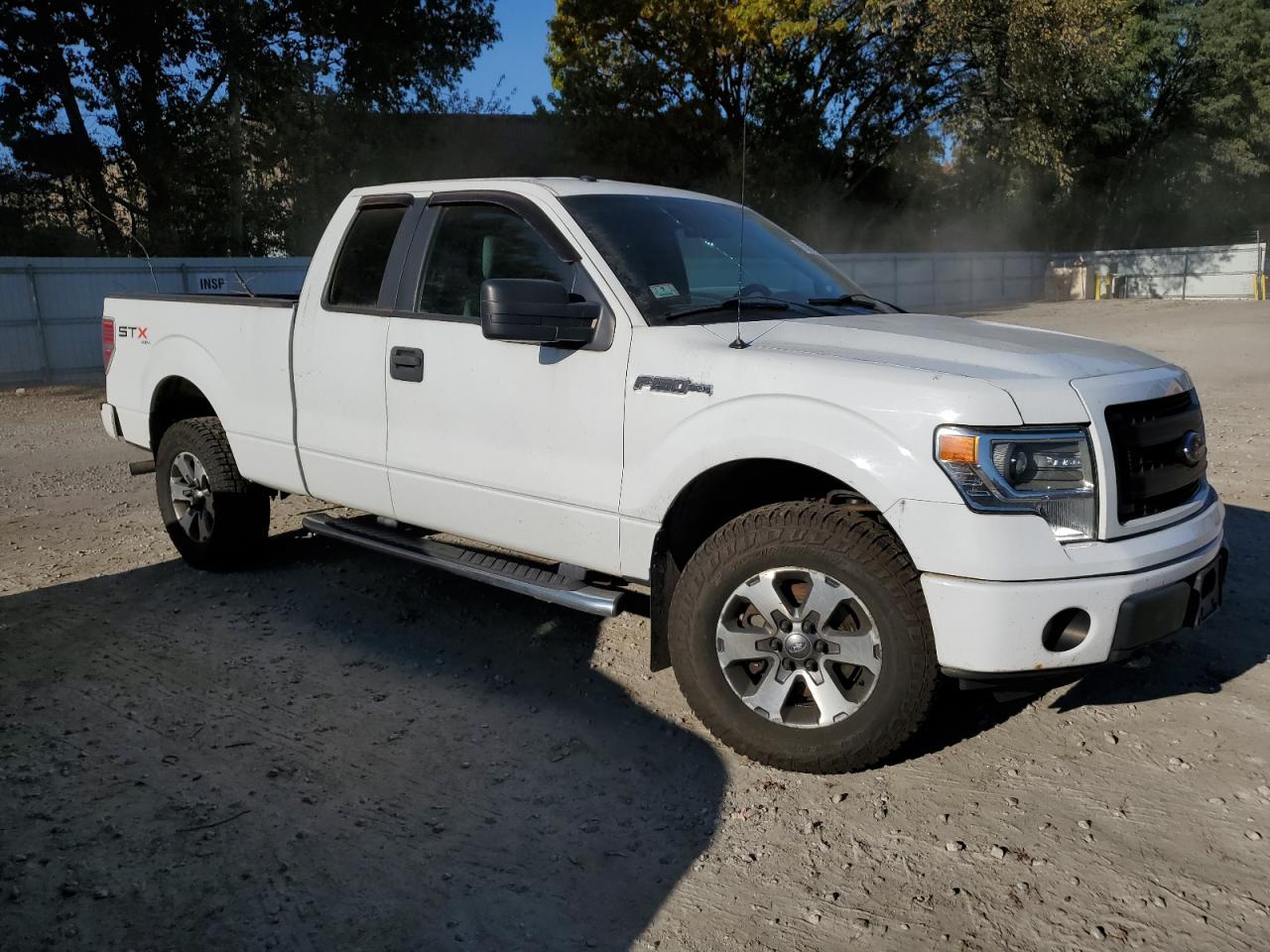 2013 Ford F-150 VIN 1FTFX1EF1DKF07668 Copart auction photo, front end damage thumbnail 4