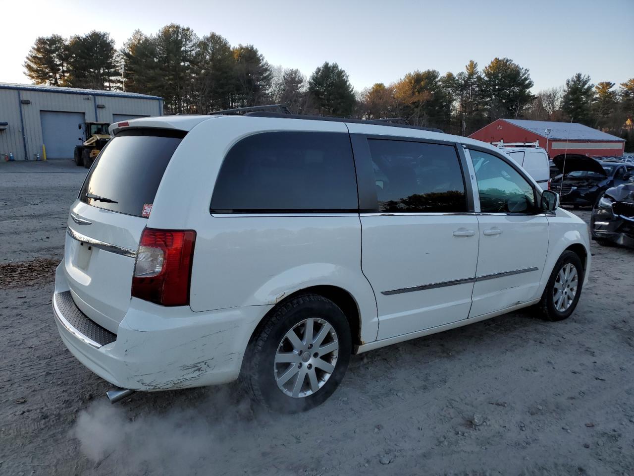 2013 Chrysler Town & Country VIN 2C4RC1BG4DR605259 Copart auction photo, minor dent/scratches damage thumbnail 3