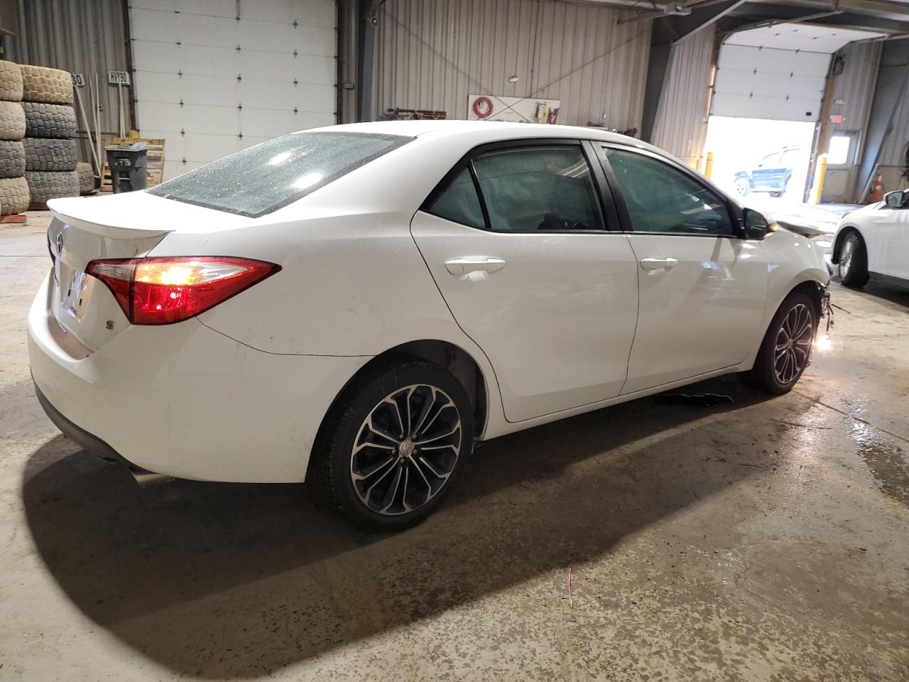2016 Toyota Corolla VIN 2T1BURHE1GC586483 Copart auction photo, front end damage thumbnail 3