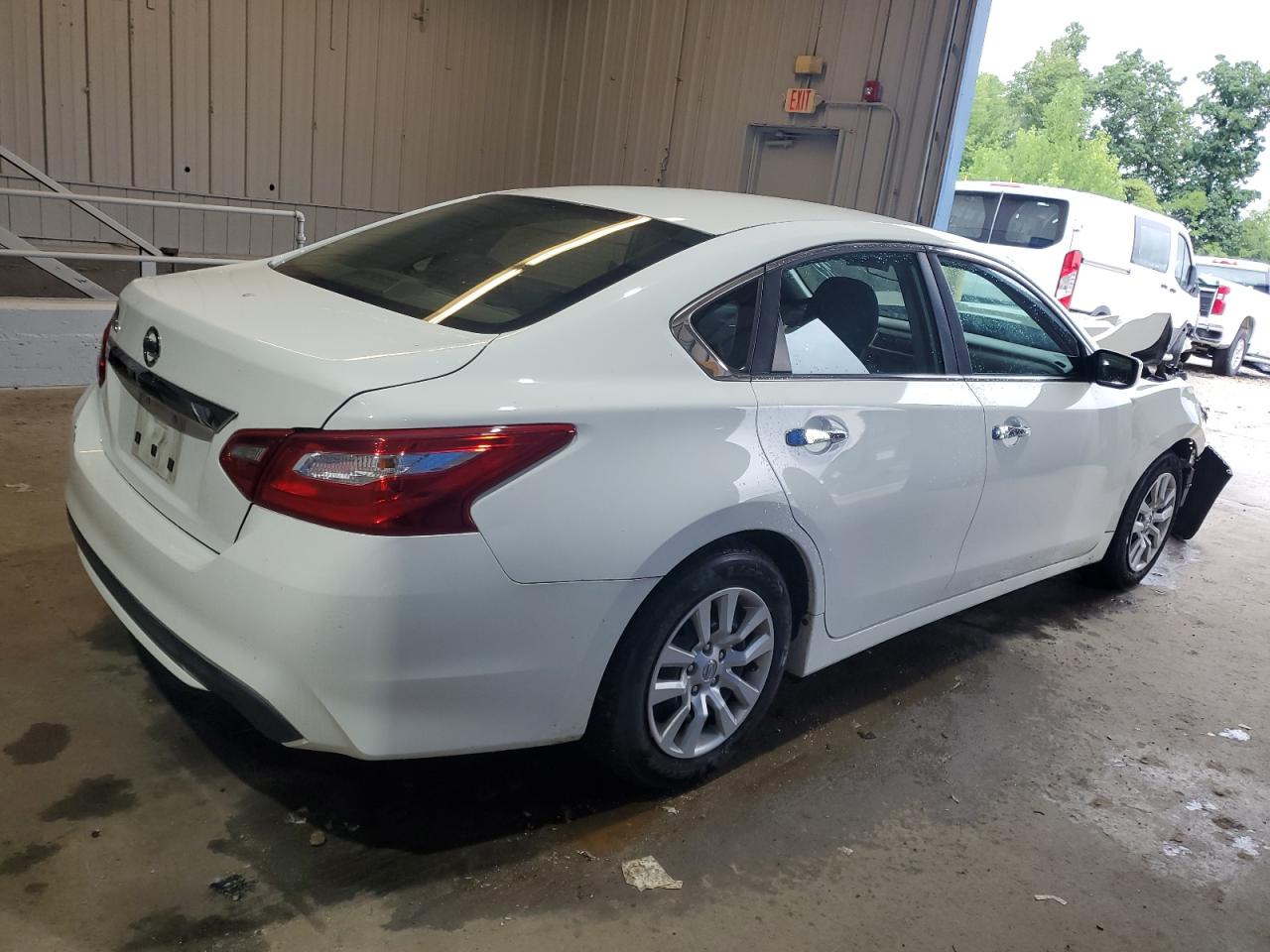 2017 Nissan Altima VIN 1N4AL3AP7HN332658 Copart auction photo, undercarriage / front end damage thumbnail 3
