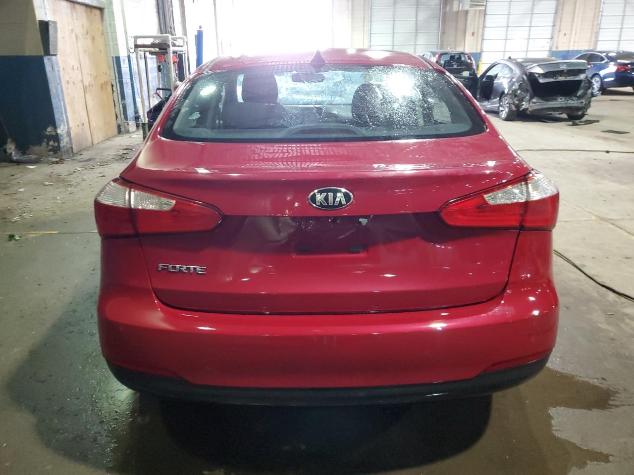 2016 KIA Forte VIN KNAFK4A64G5510652 Copart auction photo, front end / side damage thumbnail 6