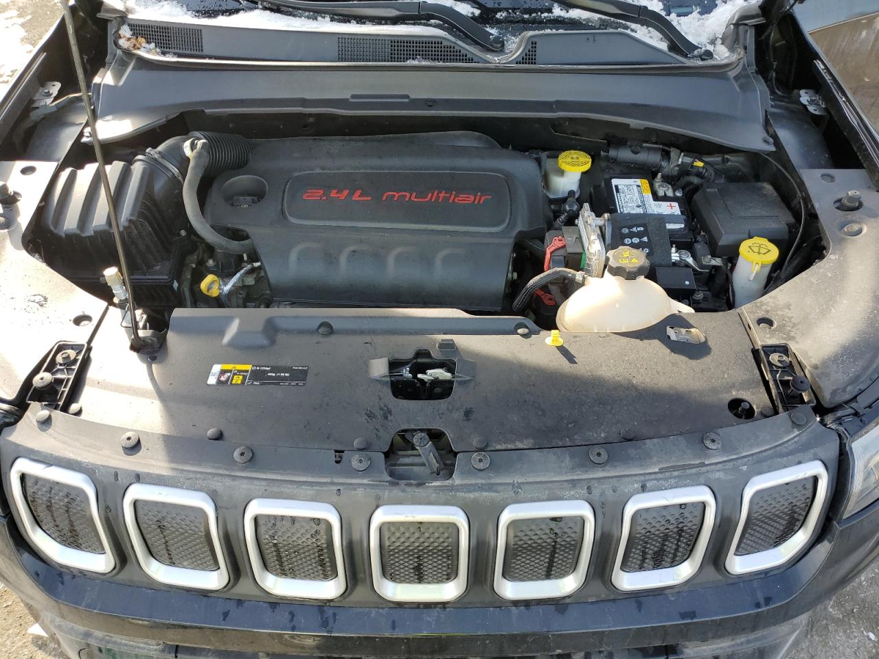 2022 Jeep Compass VIN 3C4NJDBB5NT105801 Copart auction photo, all over damage thumbnail 14