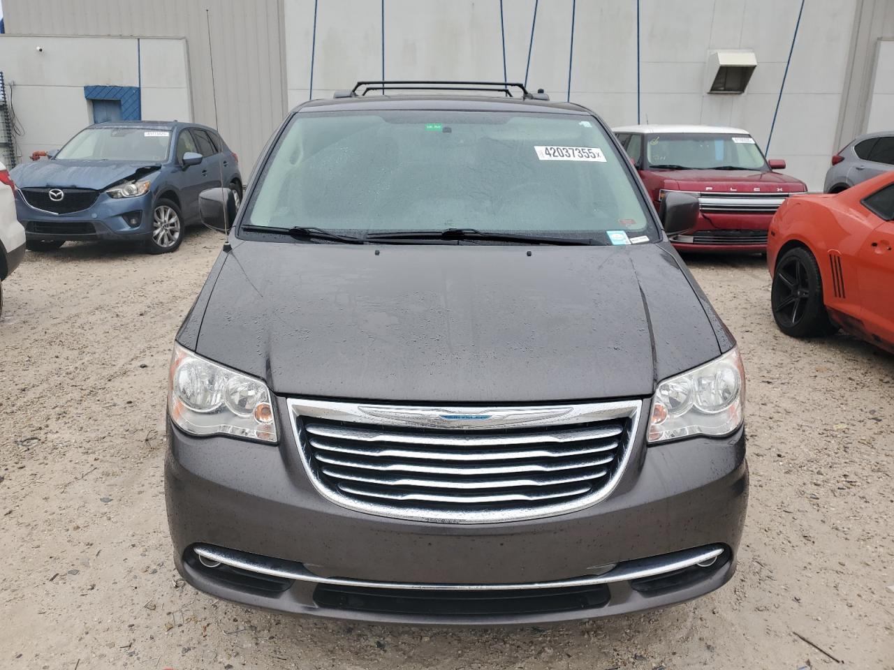 2020 Chrysler Town & Country VIN 2C4RC1BG1GR138225 Copart auction photo, mechanical damage thumbnail 5