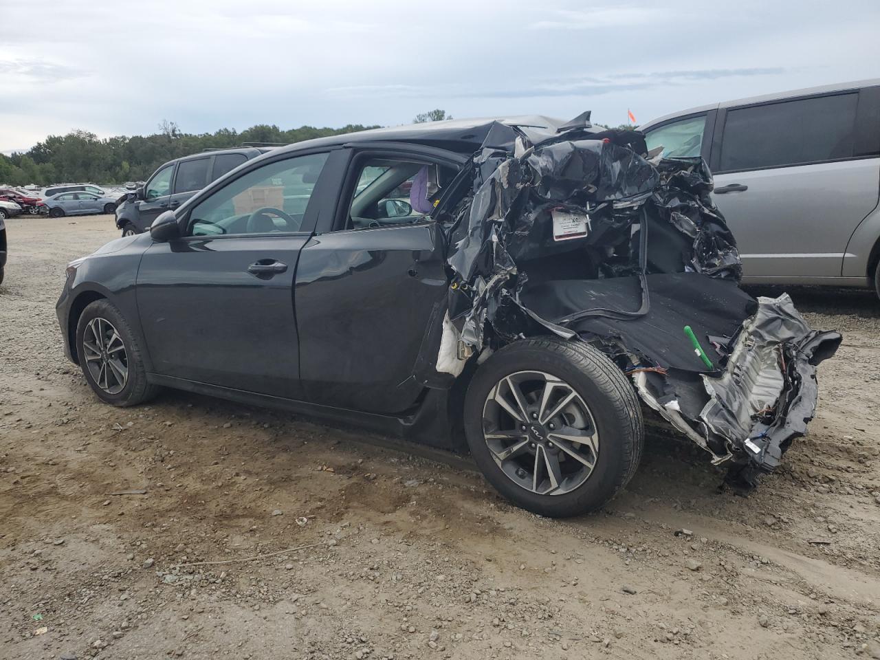 2024 KIA Forte VIN 3KPF24AD8RE796918 Copart auction photo, rear end / side damage thumbnail 2
