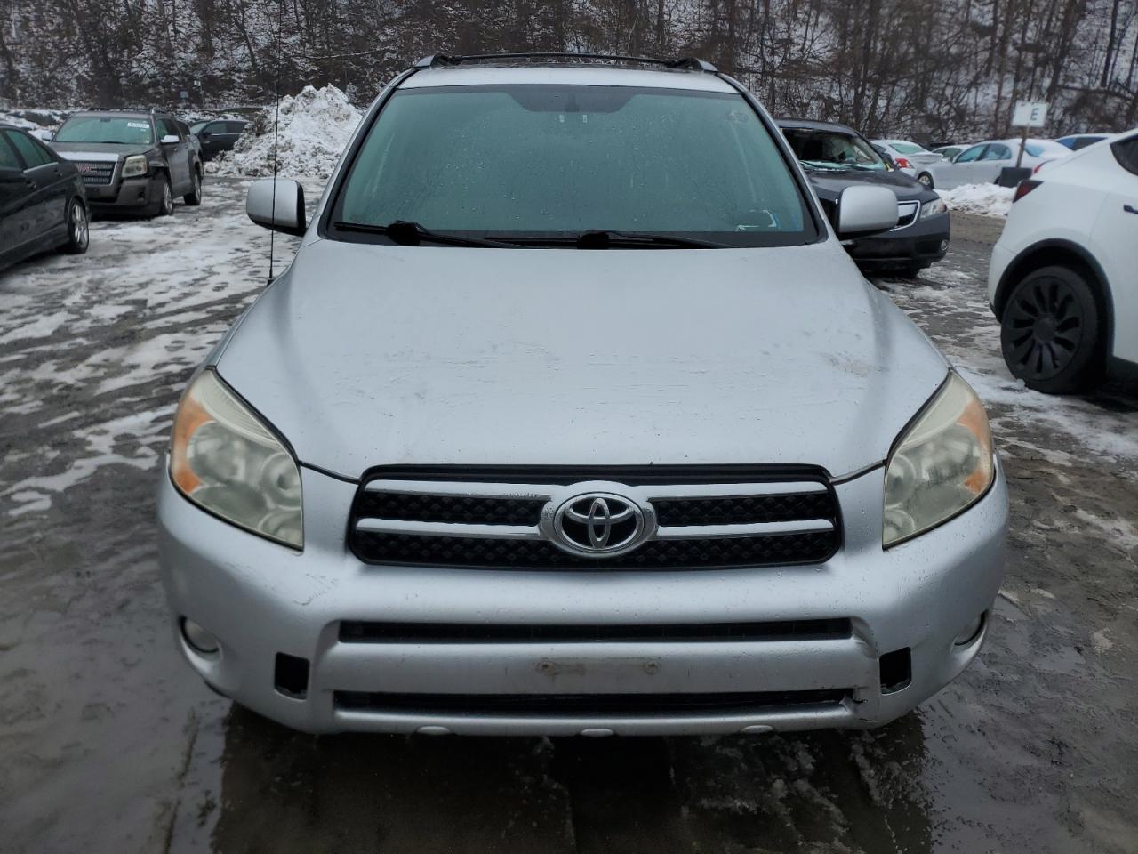 2008 Toyota RAV 4 VIN JTMBD31V486073230 Copart auction photo, minor dent/scratches damage thumbnail 5