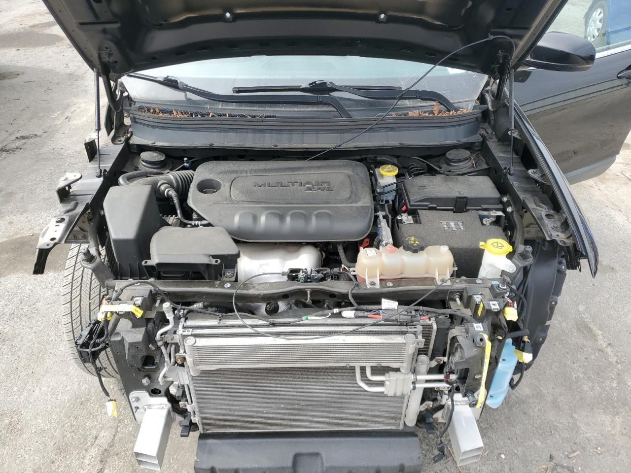 2019 Jeep Grand Cherokee VIN 1C4PJMLB0KD319734 Copart auction photo, front end / stripped damage thumbnail 12