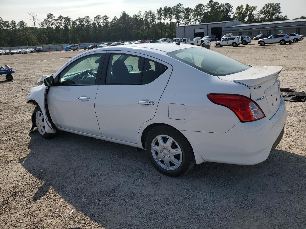2015 Nissan Versa VIN 3N1CN7AP7FL918300 Copart auction photo, front end damage thumbnail 2