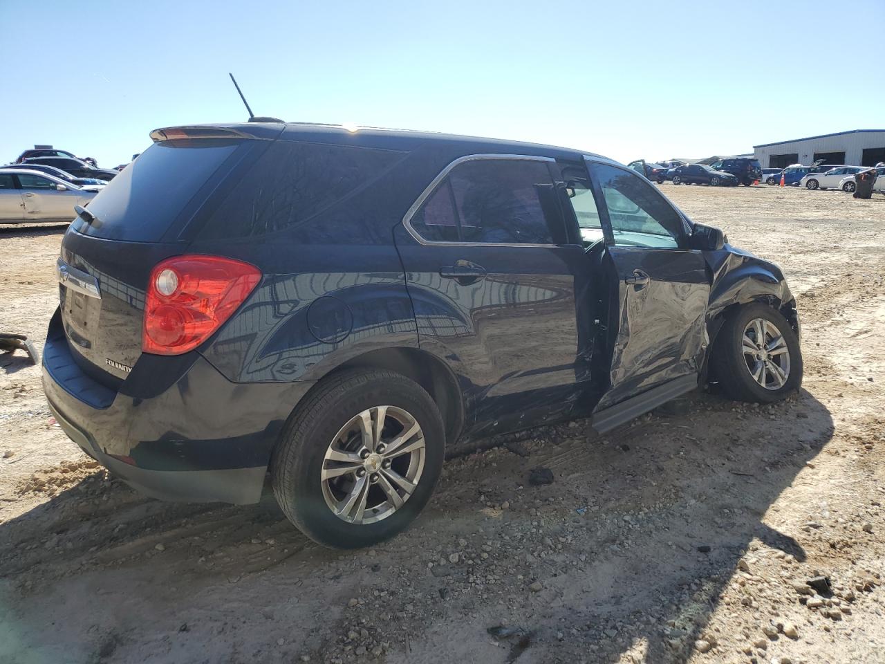 2015 Chevrolet Equinox VIN 2GNALAEK4F1136437 Copart auction photo, front end / side damage thumbnail 3
