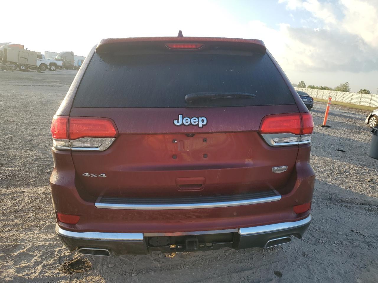 2018 Jeep Grand Cherokee VIN 1C4RJFJT0JC394115 Copart auction photo, front end damage thumbnail 6